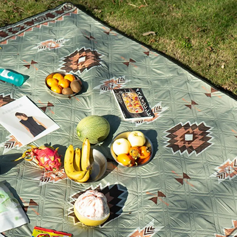 

Picnic Mat Tear Resistant Thickened Soft Touch Camping Folding Picnic Blanket Outdoor Supplies