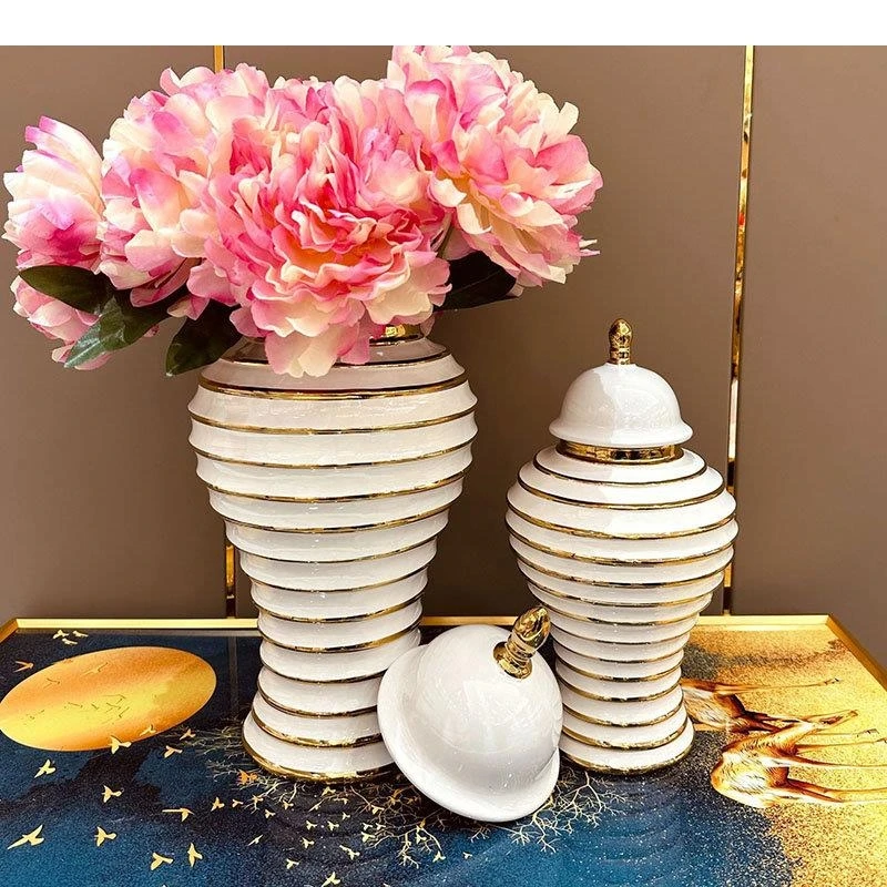 Golden Annular Geometric Stripe Ceramic Storage Jar Gold-plated Vase Flower Arrangement Desktop Jewelry Cosmetic Container