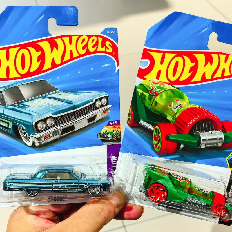 

New Genuine Hot Wheels 2026 D Alloy Car F1 Mclaren Ferrari Optimus Prime Bugatti Car Model Toy Ornamnet Boy Birthday Gifts