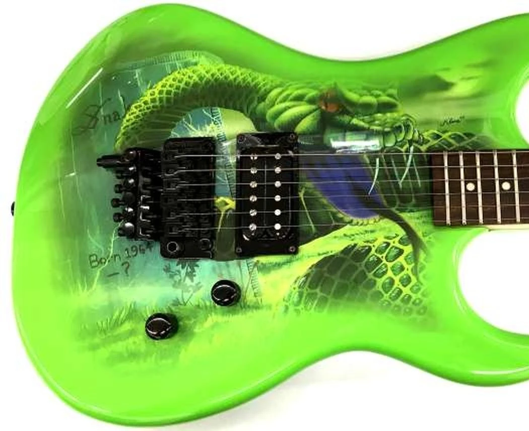 

Зеленая электрогитара Kramer Snake Sabo Baretta Signature Model на заказ