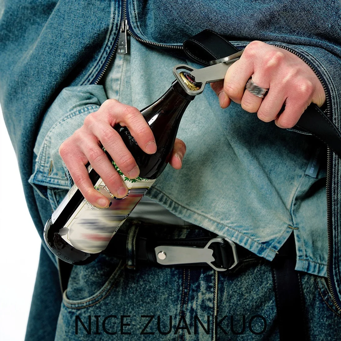 Women's Cowhide Belt, New Model From A High-end Paris Brand Belt, with A Creative Bottle Opener Design in A Casual Style. This Is The Star's Same Style, A Simple and Trendy Men's American Light Luxury Belt.