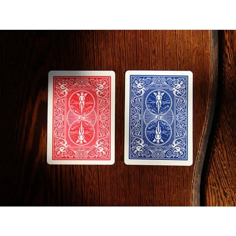 Vitesse de lumière à travers 2.0, tour de magie visuel, deux cartes, pénétration croisée, Illusion, gros plan, Gimmick de magie de rue