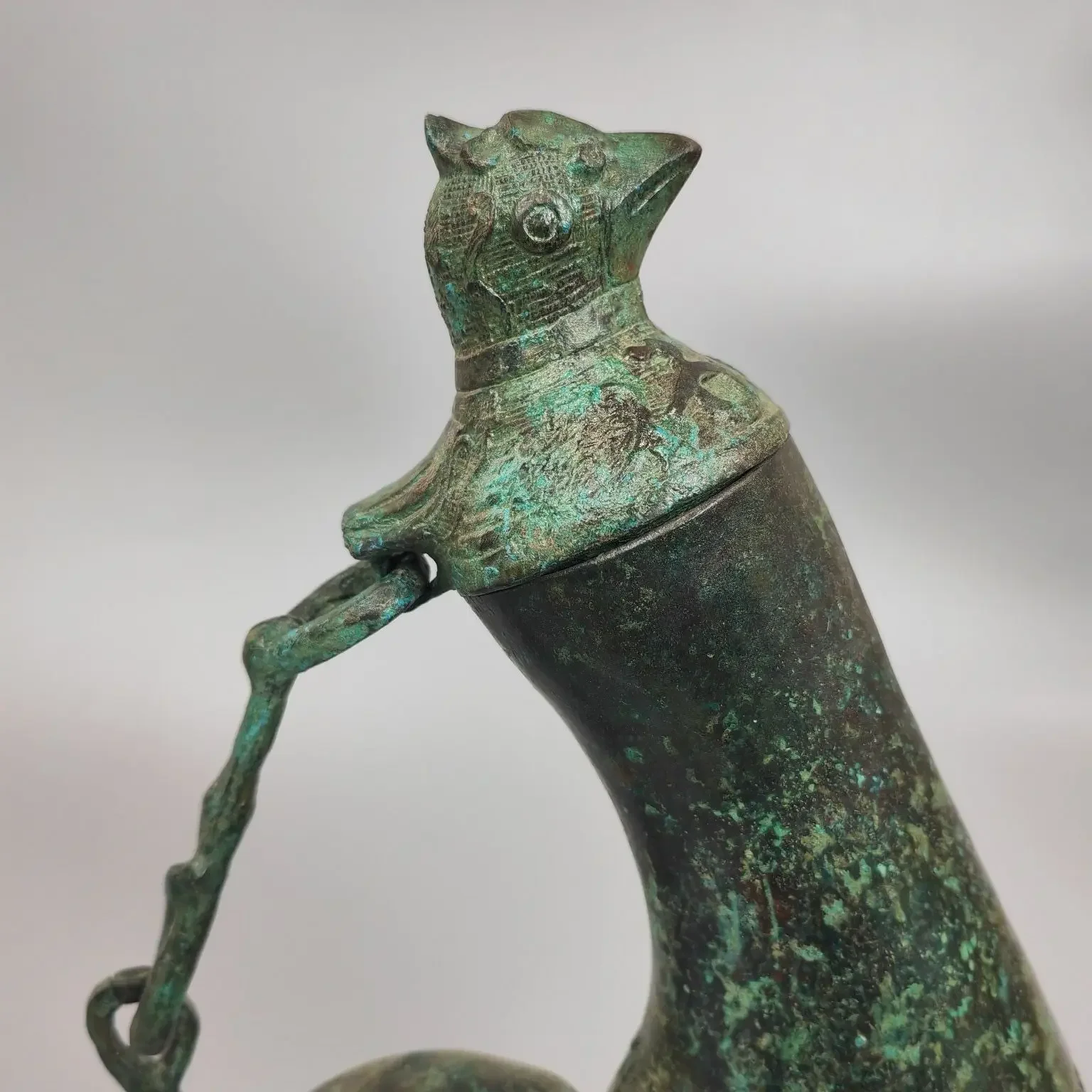 Copper pot cup ornament ancient throwing pot Tang Dynasty wine container wine pot francium