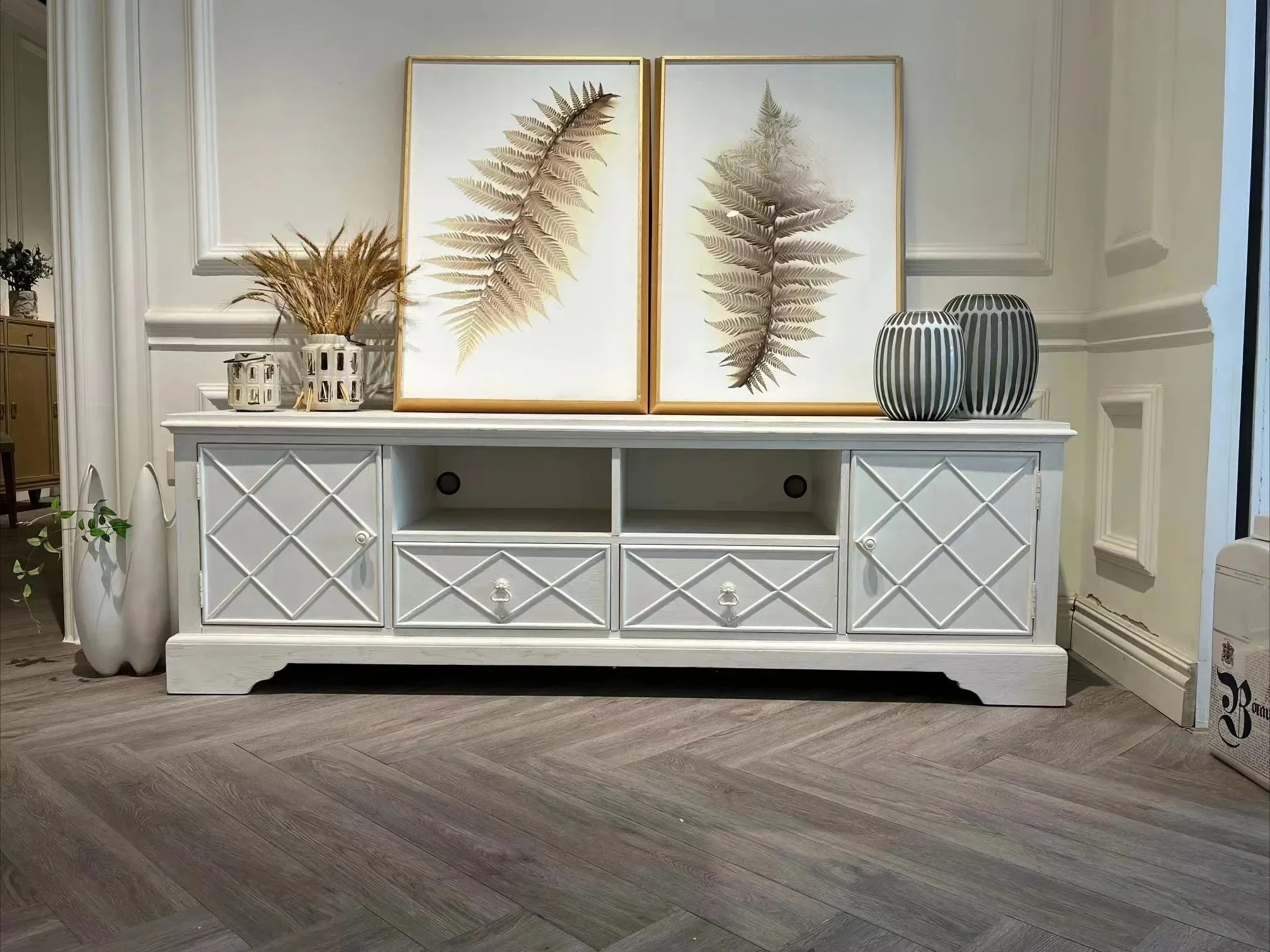 Living room TV cabinet, designed HK 2-meter TV cabinet, excluding the spot on the cabinet.