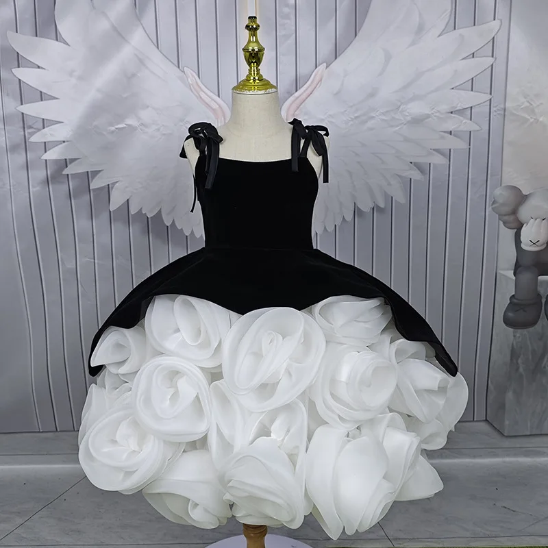 فستان فتاة الزهور المنتفخ باللون الأسود مع فيونكة بيضاء على شكل حرف A للأطفال، فستان لطيف مكشكش لحفلات أعياد الميلاد الأولى
