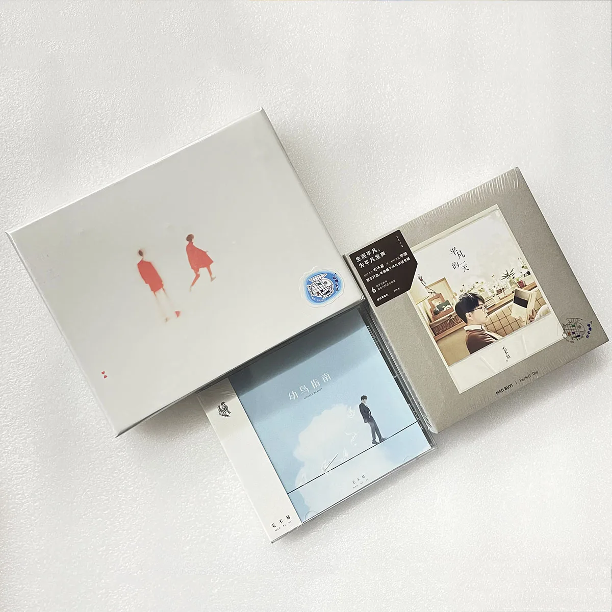 Mao buyi album, genuine full set  CD + notebook + lyric book