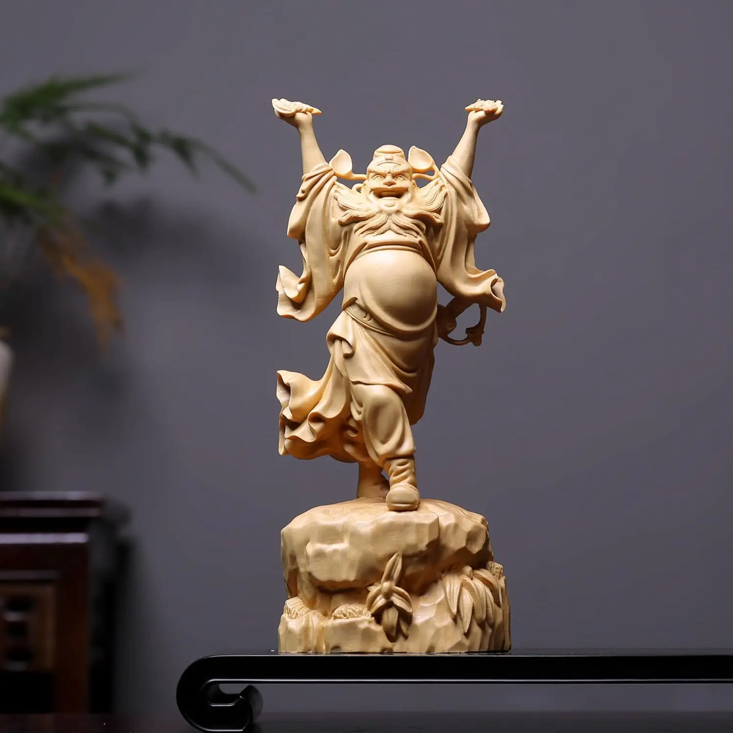 

Cypress Wood Hand Carved Zhong Kui Statue Demon Queller Protector Figurine Ornament Fortune Blessing Home Office Decor Gift