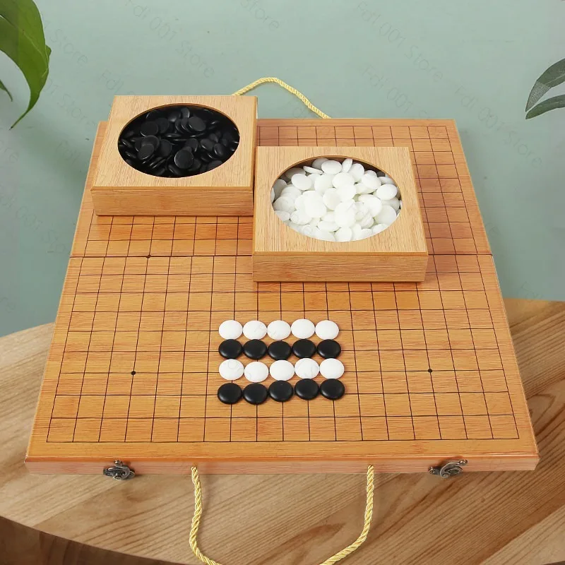 Jeu de backgammon 19 voies, plateau d'échecs noir et blanc pour la réflexion stratégique et les compétitions amusantes