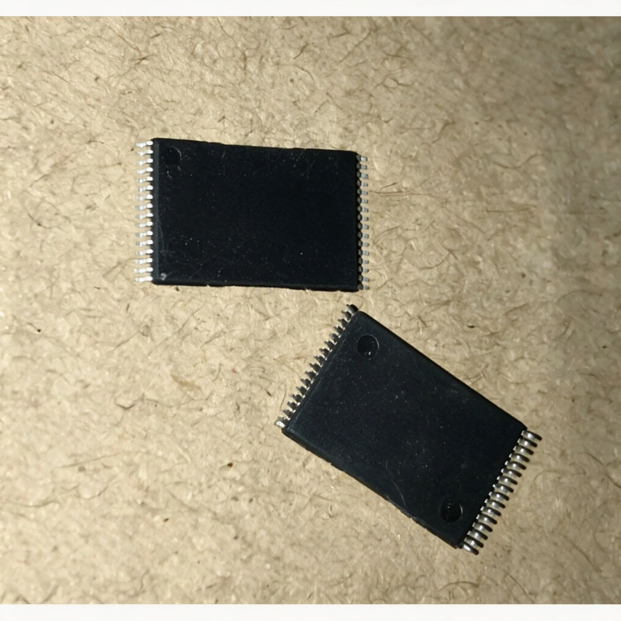 5piece AS6C1008-55STIN -55SIN TSSOP32 M5M5408BTP-55H M5M5408BRT-70H