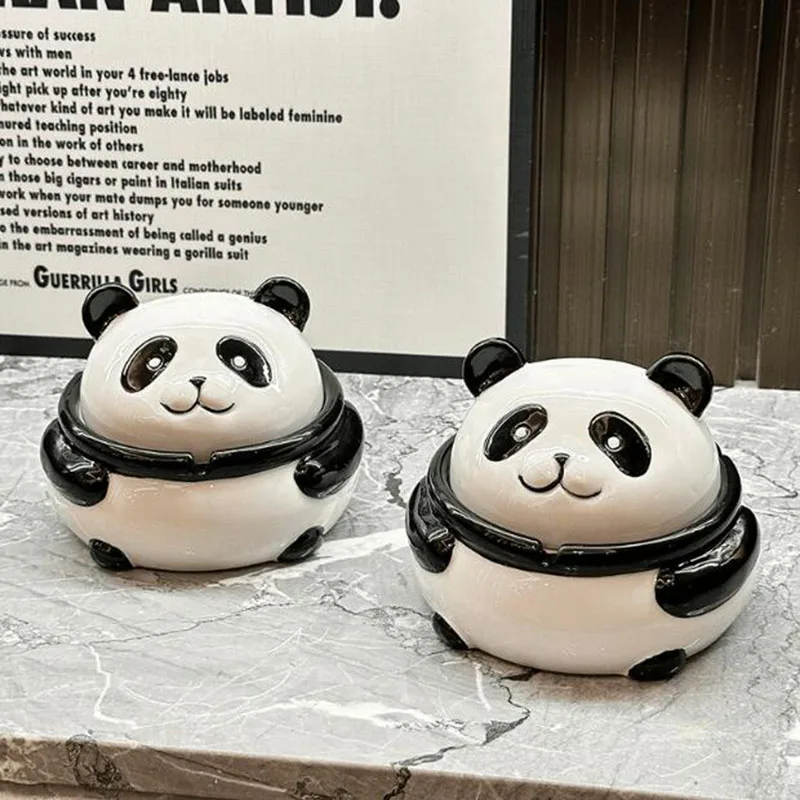 

Porcelain Cute Panda Ashtray Creative Household Windproof Cigarette Smoking Holder Ash Tray Living Room Desktop Ornaments Decor