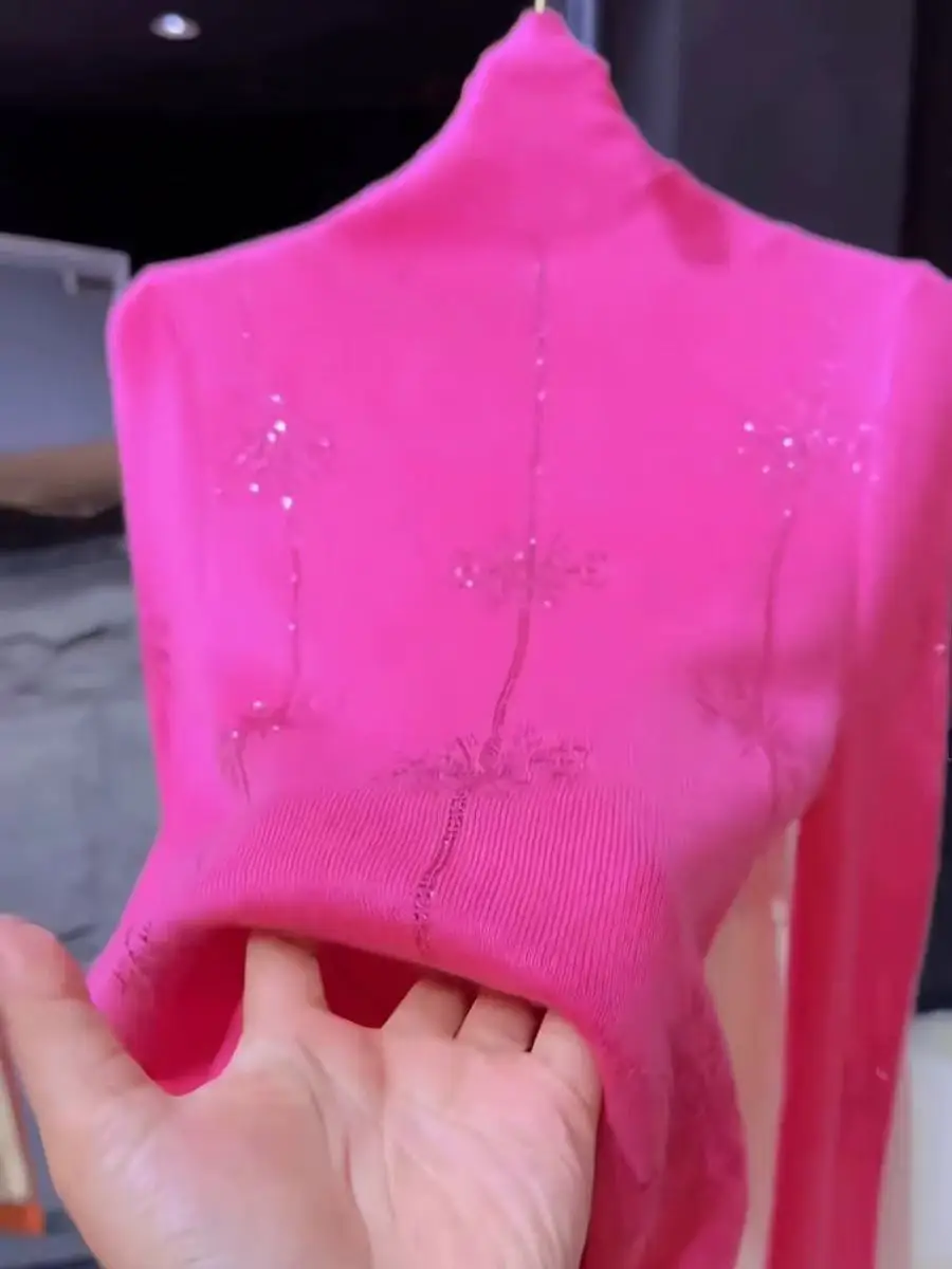 

Высококачественный розово-красный свитер с бриллиантами для женщин, осенне-зимняя водолазка, трикотаж, топ, вязаные пуловеры, свитера