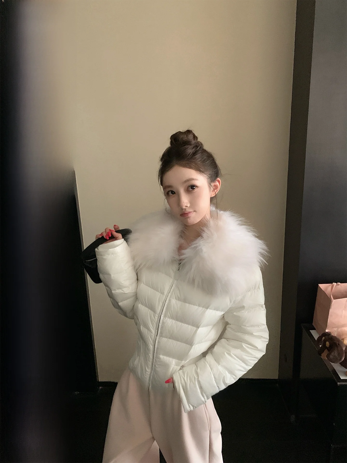 

Women's Slim Fit Du down Jaet Removable Fur Collar Ribbed Waist Casual Sle Long Sve Warm Polyester Fiber Zipper Closure