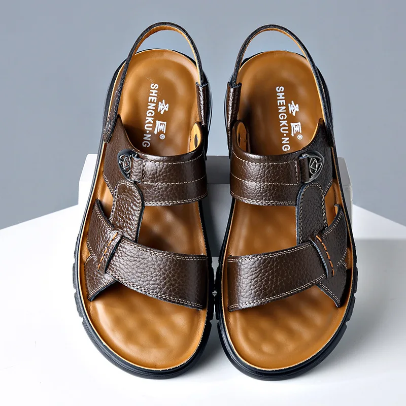 

Мужские сандалии большого размера 49 50, летняя кожаная обувь, мужские тапочки с нескользящей подошвой, повседневная деловая пляжная обувь для мужчин, лето 2023 г.