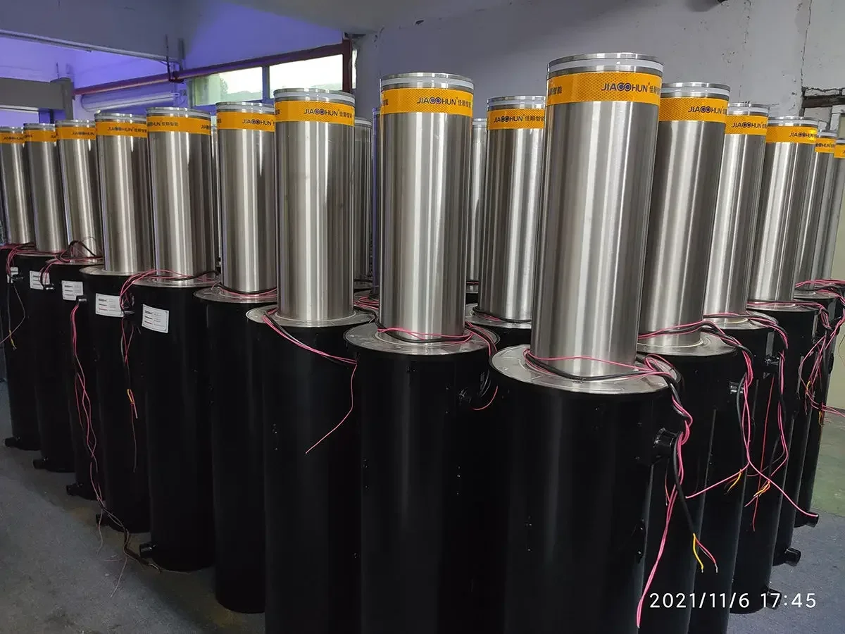 Factory Price Automatic Retractable Bollard Hydraulic Automatic Bollard Barrier