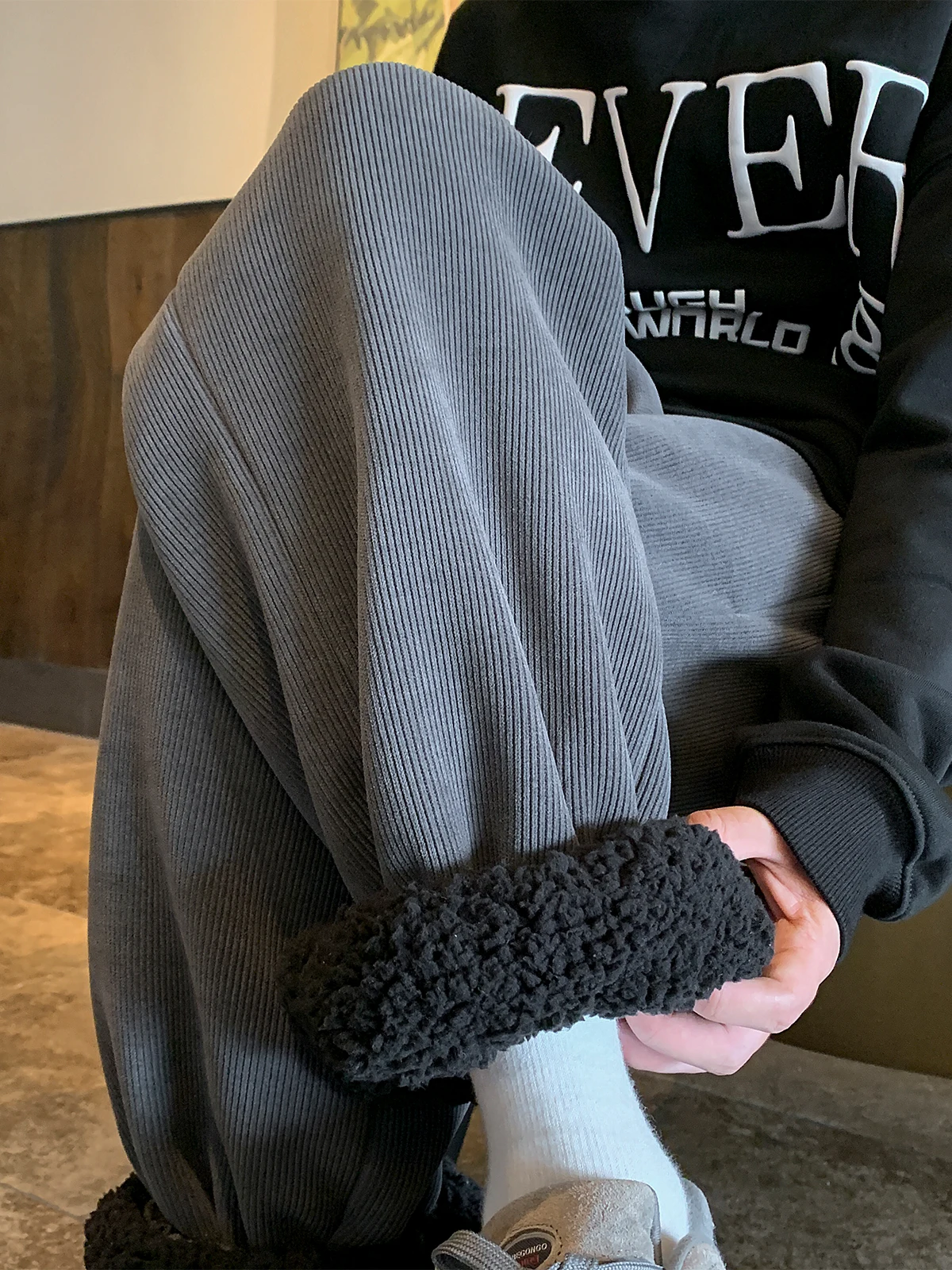 

Утепленные мужские брюки из вельвета с начесом из овечьей шерсти, осенне-зимние, на флисовой подкладке, теплые, свободные, длинные, спортивные, повседневные, молодежные, в активном стиле