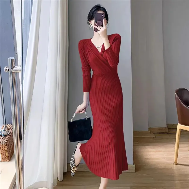 Franse retro damessweaterjurk 2025, winter vrouwelijke slanke jurken over de knie, nieuwe zachte hoge dames taille dieptepuntrok