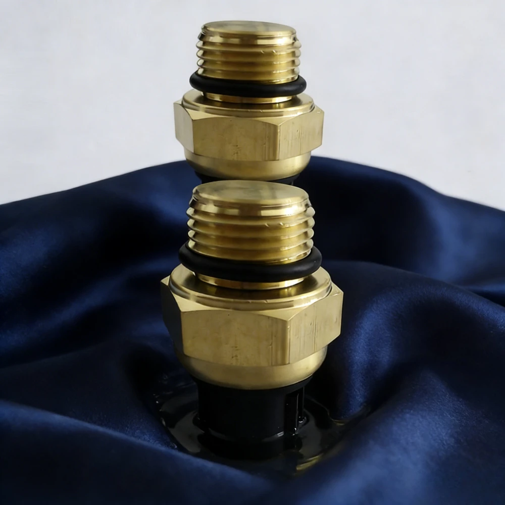 

2pc M18 80℃ Water Tank Temperature Sensor Control Switch Radiator Thermo For SUZUKI VZ800 TL1000 VZ 800 TL 1000 GSX1300 GSX 1300