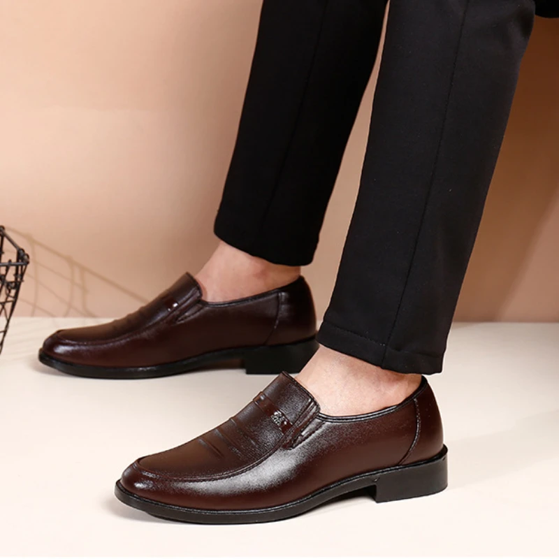 2024 New Leather Shoes for Men High Quality Business Men Dress Shoes comfortable Flats Oxford Breathable Men Party Wedding Shoes