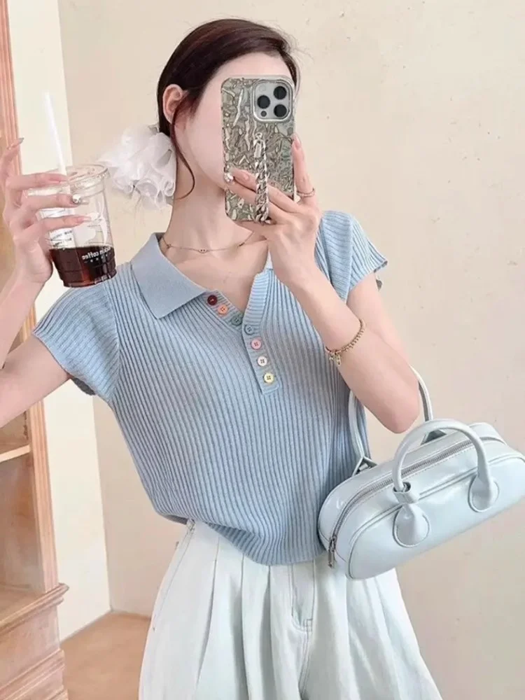 

Корейский женский топ с V-образным вырезом и коротким рукавом, модный, стройнящий, универсальный, летний, вязаный, с пуговицами, стандартный крой