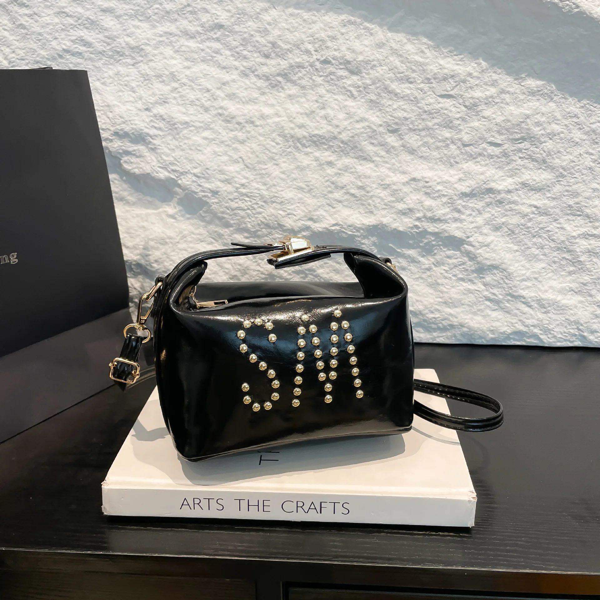 

2025 Women‘s Fashion Shoulder Crossbody Bag, Genuine Leather Multi-way Tote Purse, Vintage Large Capacity Handbag for Work