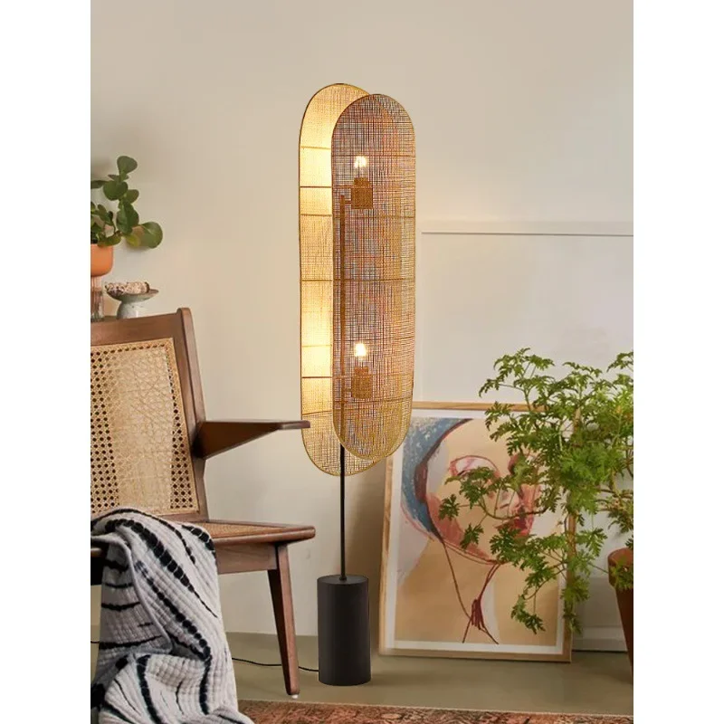 Japanese-style wabi-sabi wind rattan floor lamp antique bedroom bedside decoration American retro