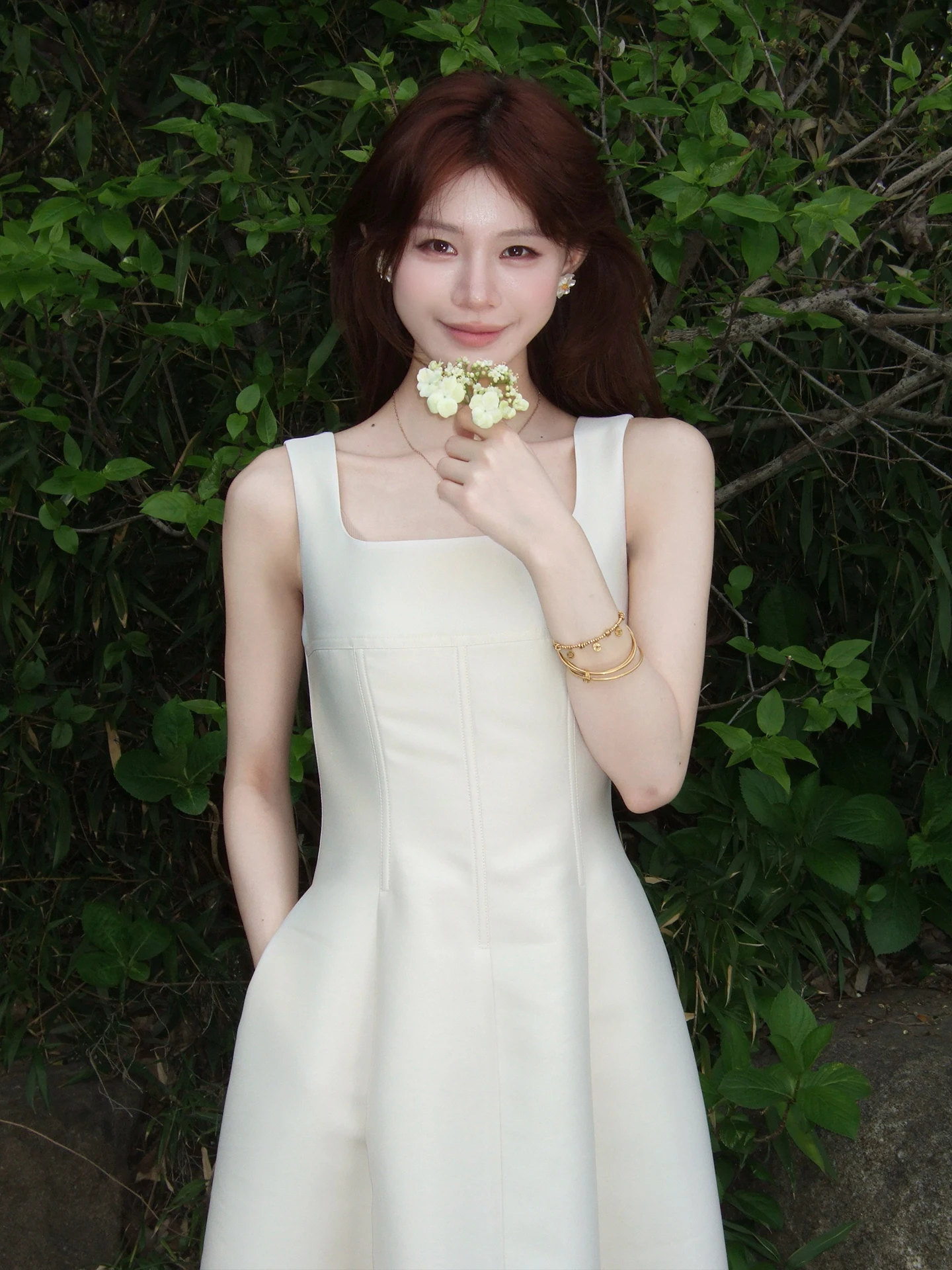 

Элегантное белое атласное платье-принцесса с завышенной талией, приталенное, для весеннего вечера, во французском стиле, из полиэстера, с коротким рукавом, А-силуэт