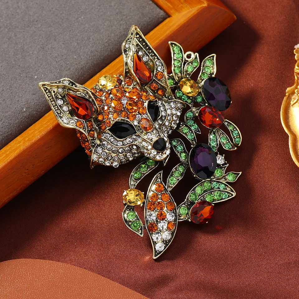 Retro Classic Women Men Fox Full Crystal Brooches Badges Vintage Lady Heavy Industry Animal Rhinestone Suit Coat Pin Corsages