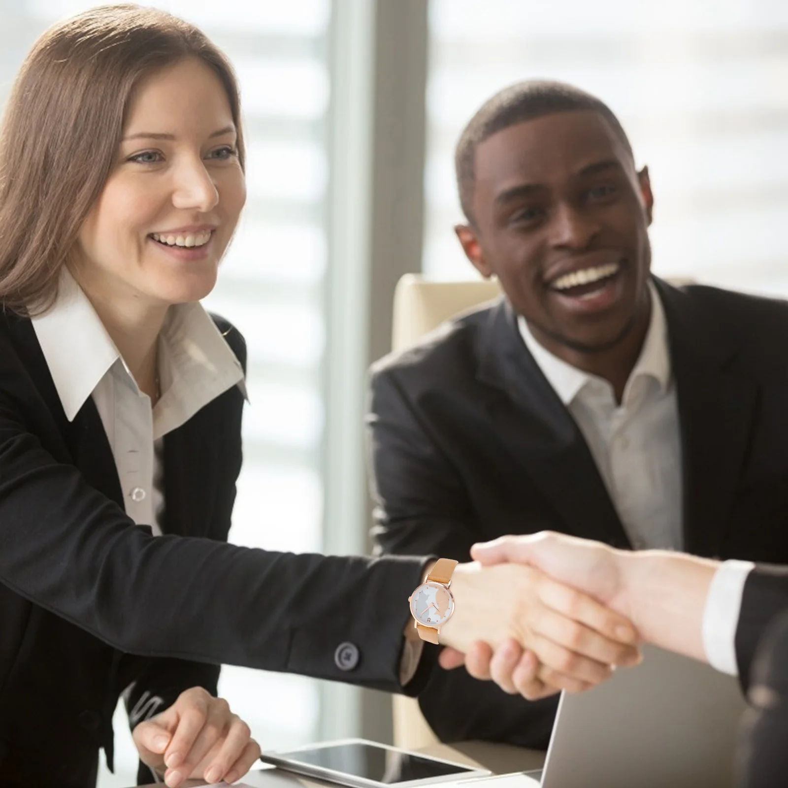 

Женские наручные часы с рисунком котенка, регулируемые универсальные повседневные часы из алюминиевого сплава с кошачьим узором, женские элегантные деловые часы