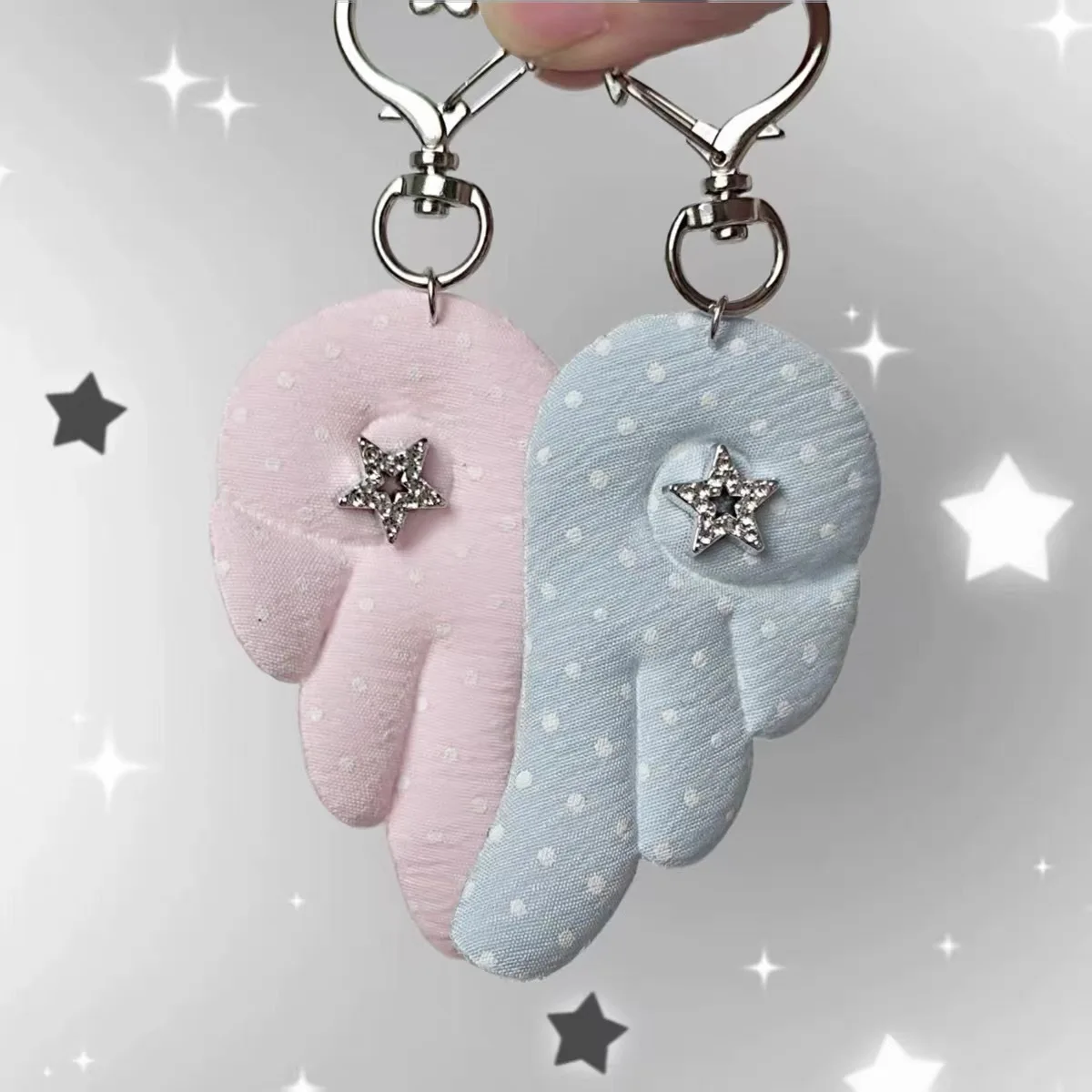 Sweet Polka‑Dot Star Angel Wings Fabric Keychain, Multi‑Color Versatile Cloth Bag Charm Pendant Accessory for Backpack
