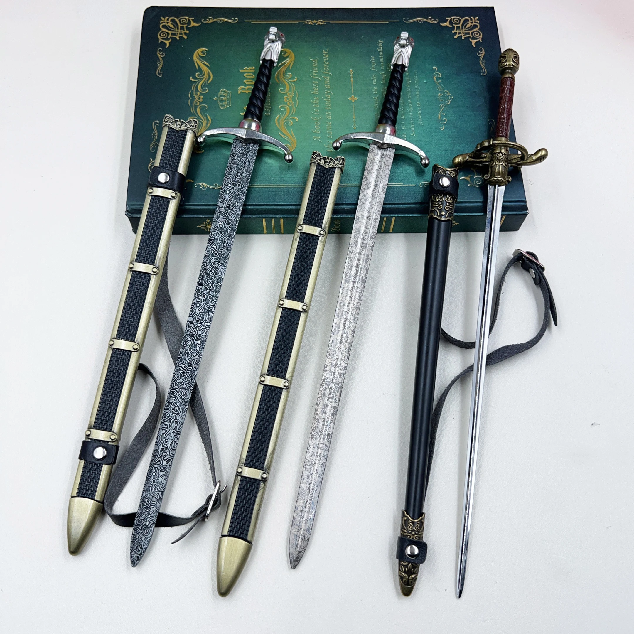 30cm Longclaw Espada dos Tronos Chaveiro GOT Filme Jon Snow House Mormont Série de TV Periféricos de Jogo Espada Modelos Chaveiro Presentes