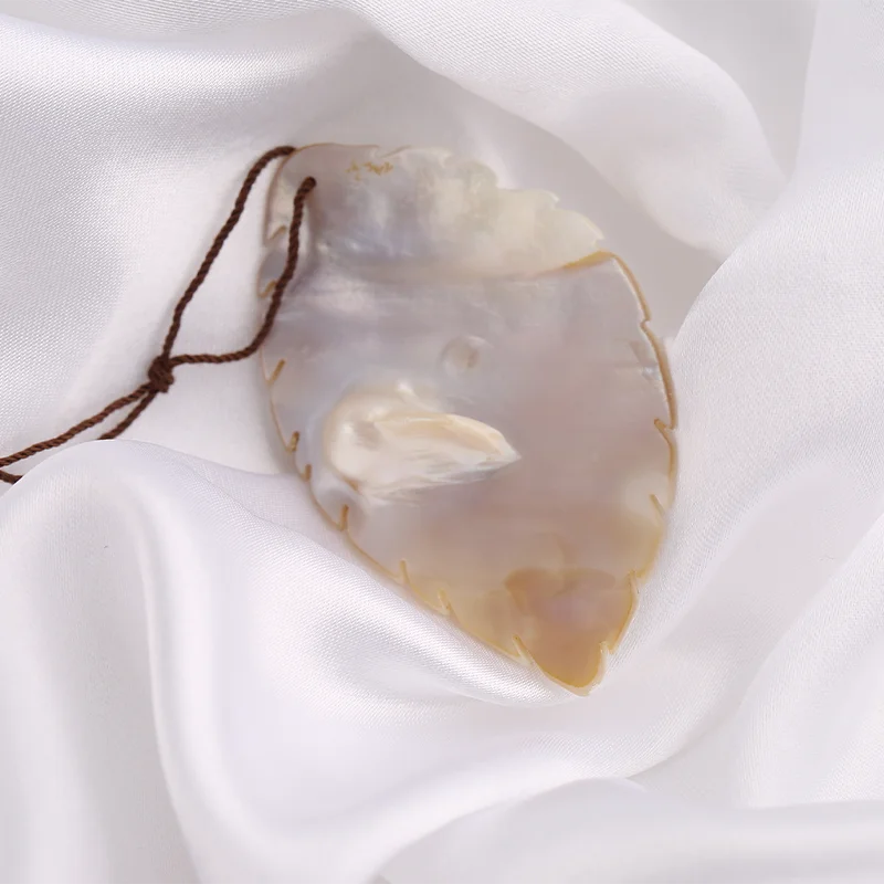 Natutal Stones  Accessories Shell with Pearl Carved Leaf Peadant for Necklace - Beads Jewellery Making  Handmade Accessories