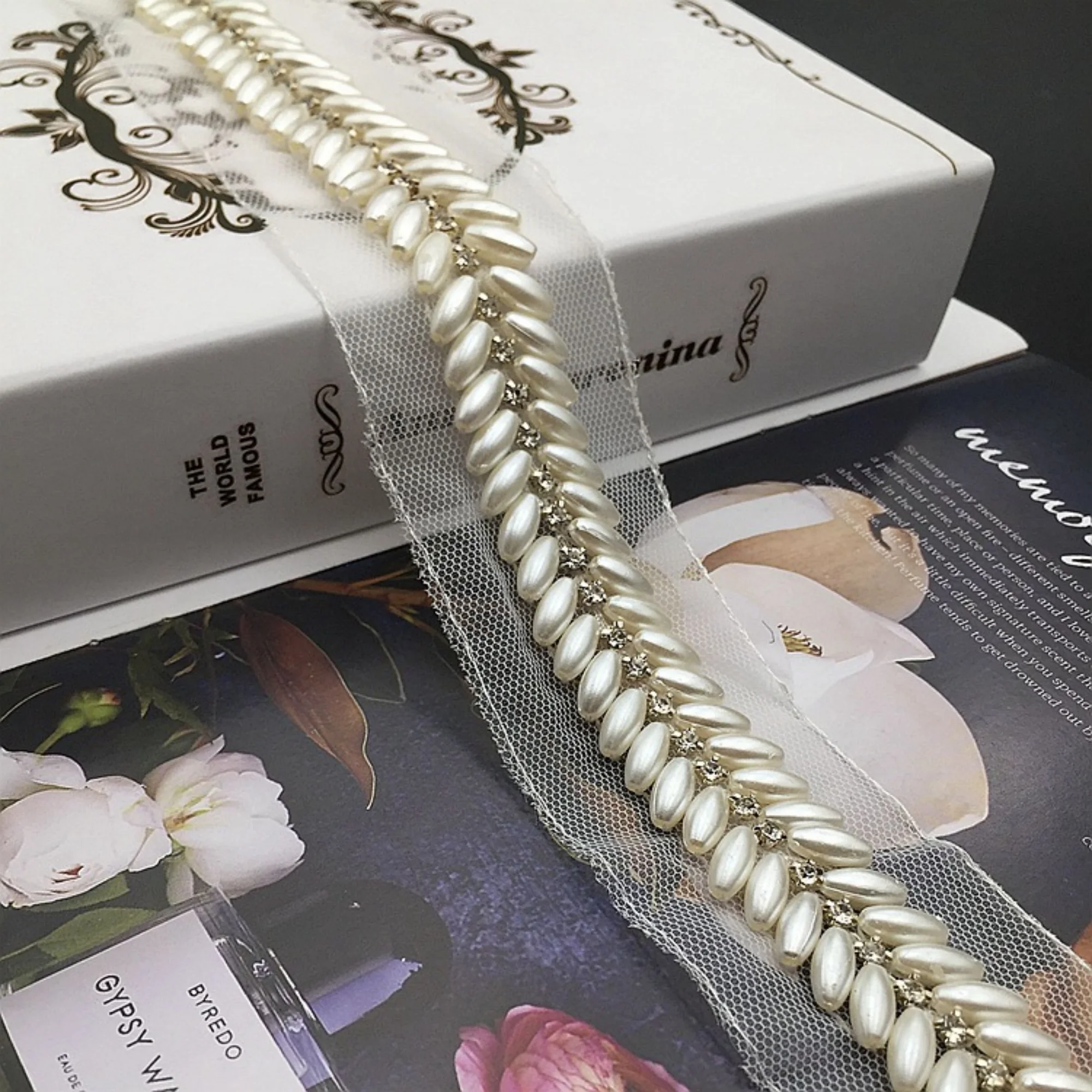 Ширина 2 ярда, 0,94 дюйма, кружевная отделка из бисера со стразами, жемчужное кружево для платья своими руками