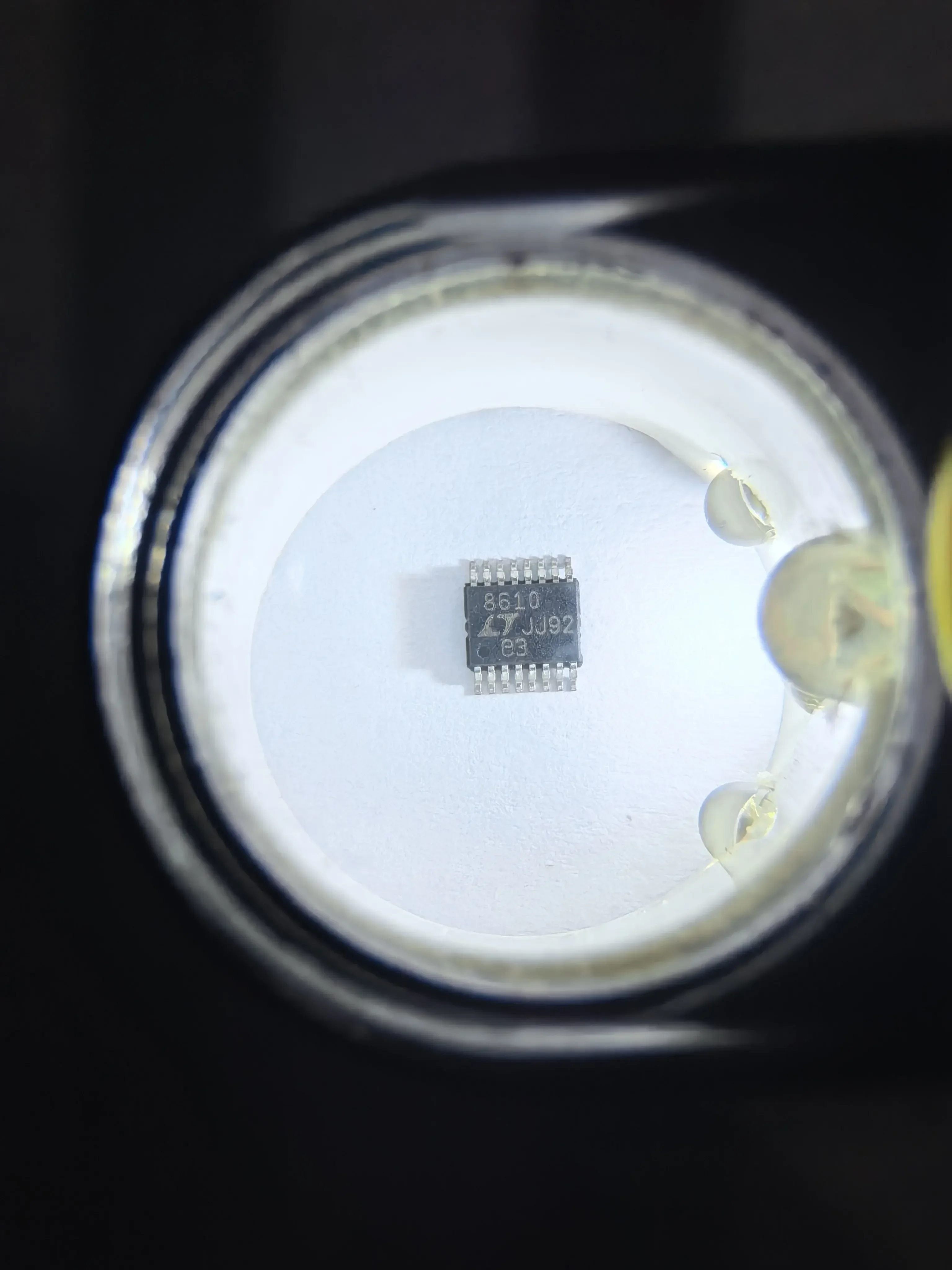 LT8610EMSE LT8610IMSE LT8610HMSE LT8610 - 42V, 3.5A Synchronous Step-Down Regulator with 2.5uA Quiescent Current