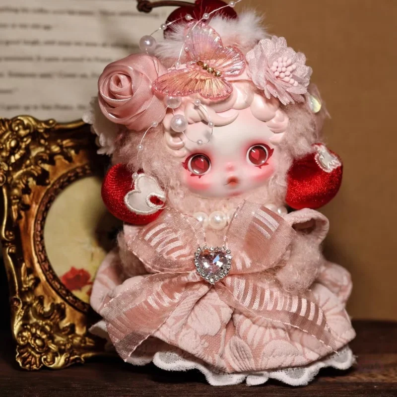 정품 신상 10cm 스컬판다 V3 유파운드 미 시리즈 동화 스타일 라이트 럭셔리 드레스 인형 의류 액세서리 휴일 선물