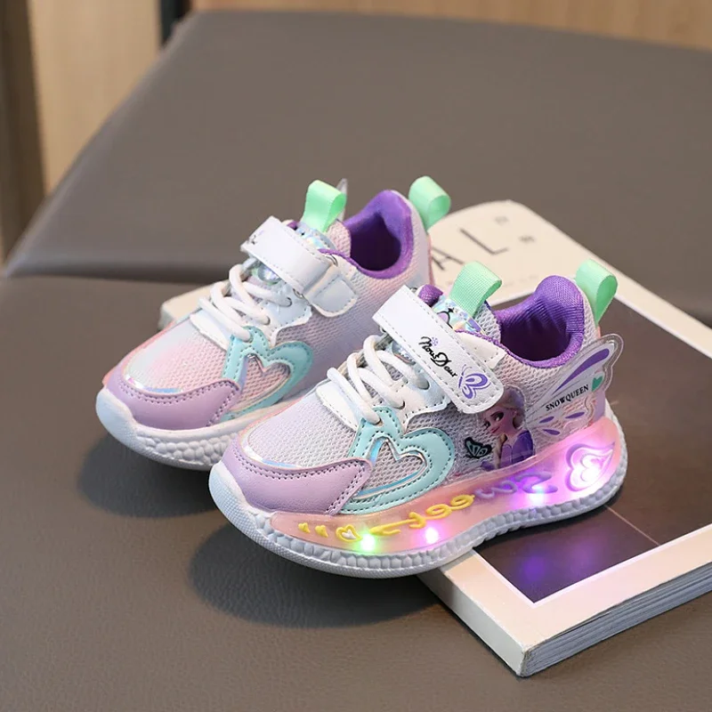 Scarpe da bambina di marca per bambini luci a Led 2024 nuove scarpe da ginnastica per bambini ragazze Elsa Frozen Princess scarpe sportive Casual