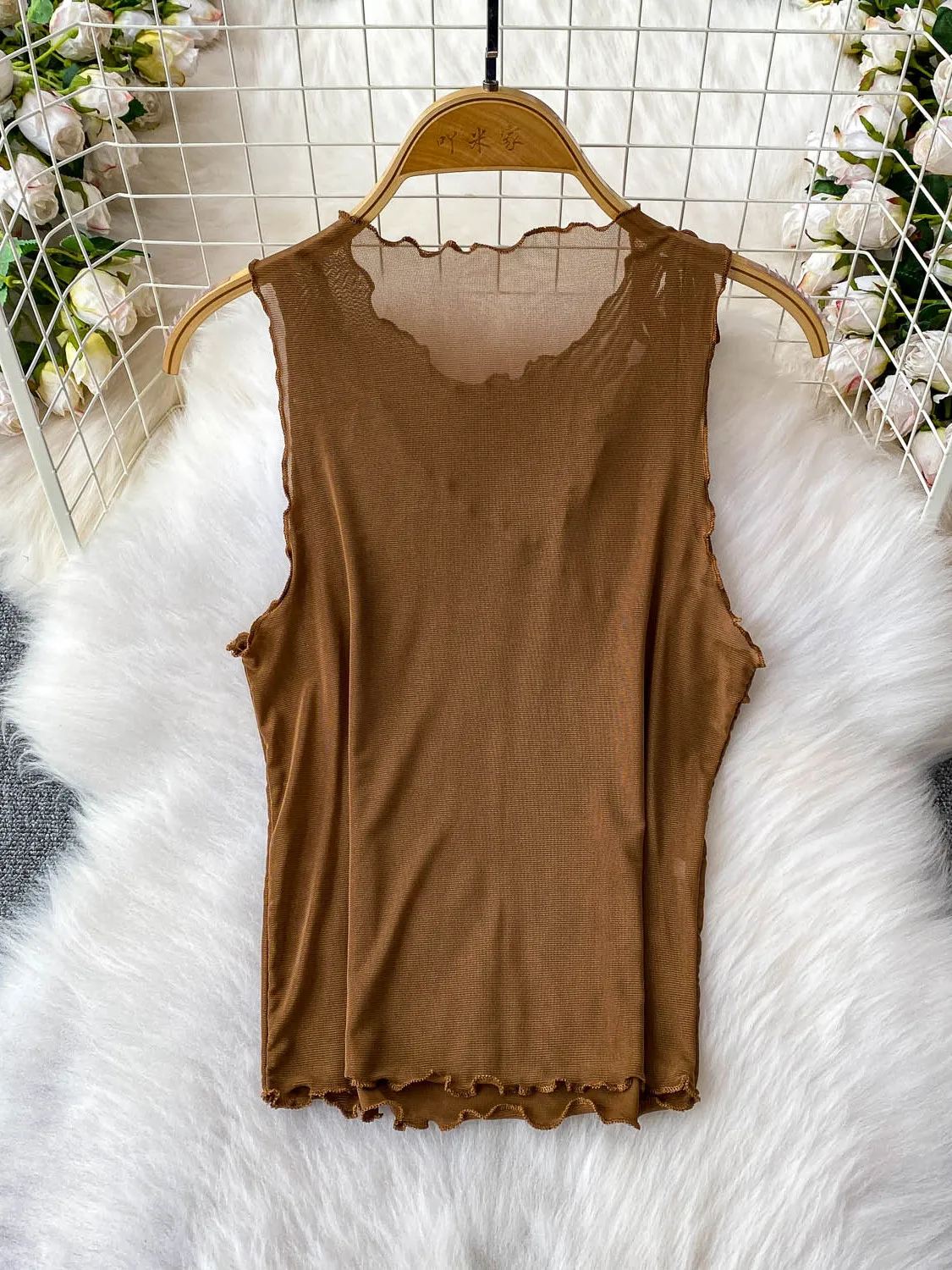 Pure Desire Sexy Thin Lace round Ne Svel Vest Women's Summer Design Sense Belted Wood ain  Slimming Top