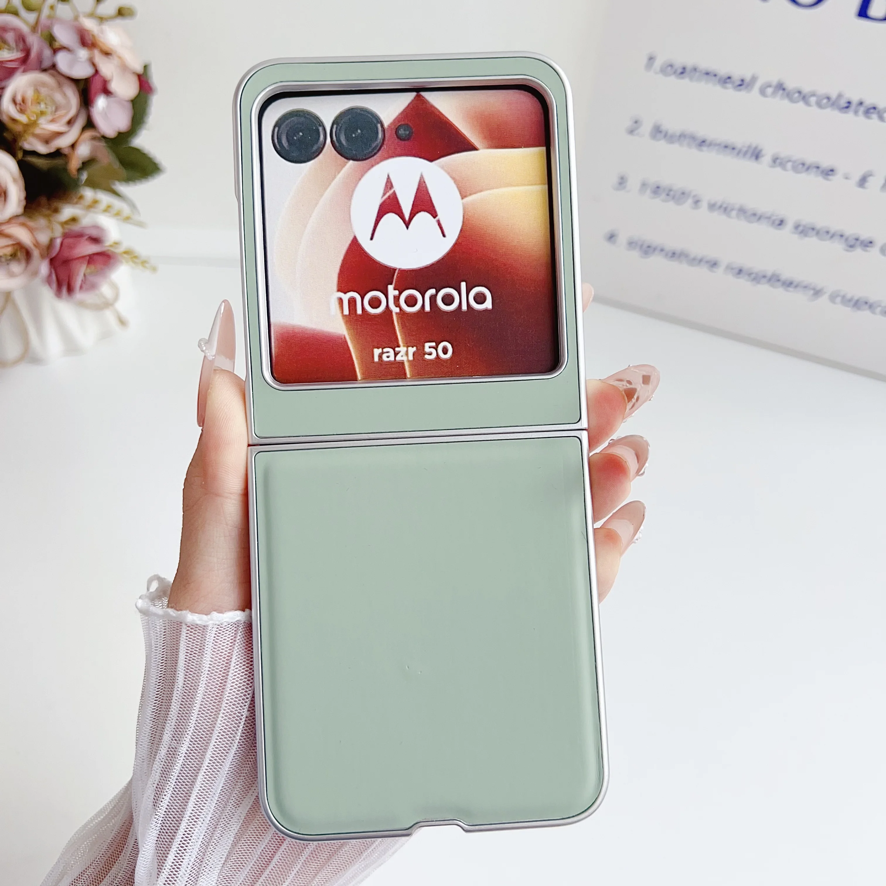 حافظة جلدية كروم بلاستيكية مضادة للخدوش لهاتف موتورولا رازر 50 40 Ultra قابلة للطي