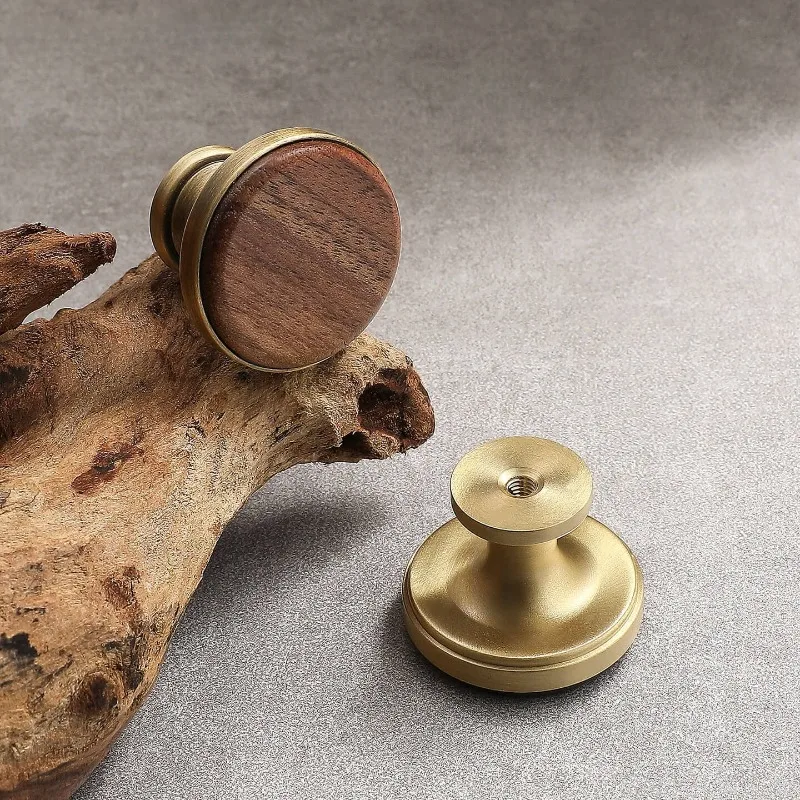 Französische Luxus-Einloch-Schranktür mit goldenem Möbelgriff, Schubladenbeschläge, antiker Kleiderschrankknopf – Detail 2