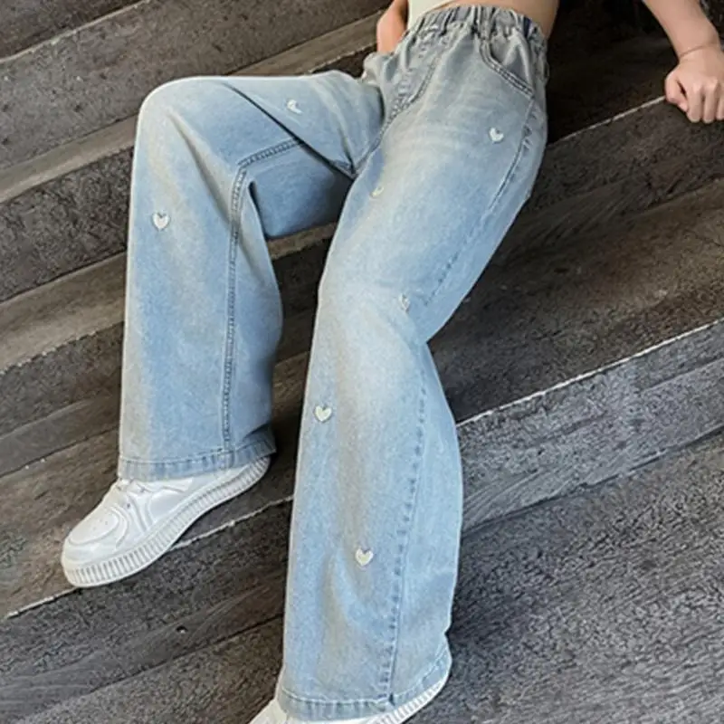 

Fashionable Girls' Jeans Pants Easy to Pair with Tops and Shoes for Outdoor