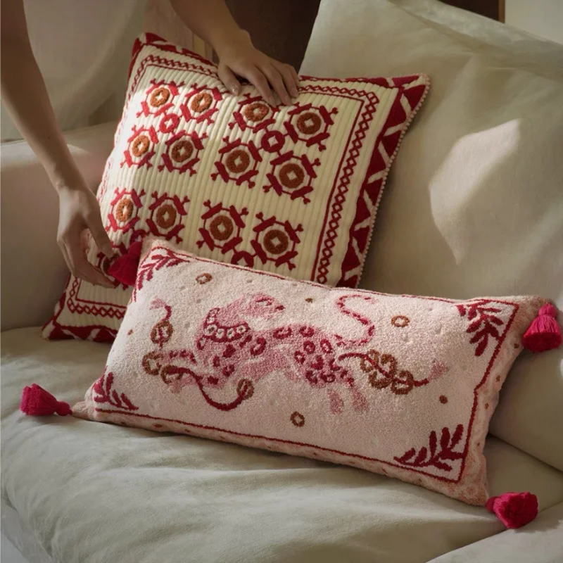 Chinese Leopard Pillows Pink Embroidery Cushion Case Luxury Joyful Decorative Pillow Cover For Sofa Chair Home Decorations