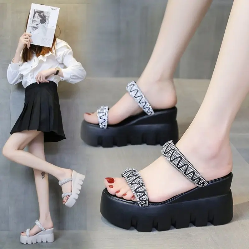 Glitter Slippers Women Summer Sandals 2024 Fashion Bling Female Candy Color Flip Flops Beach Diamond Flat Shoes Outdoor Sandals