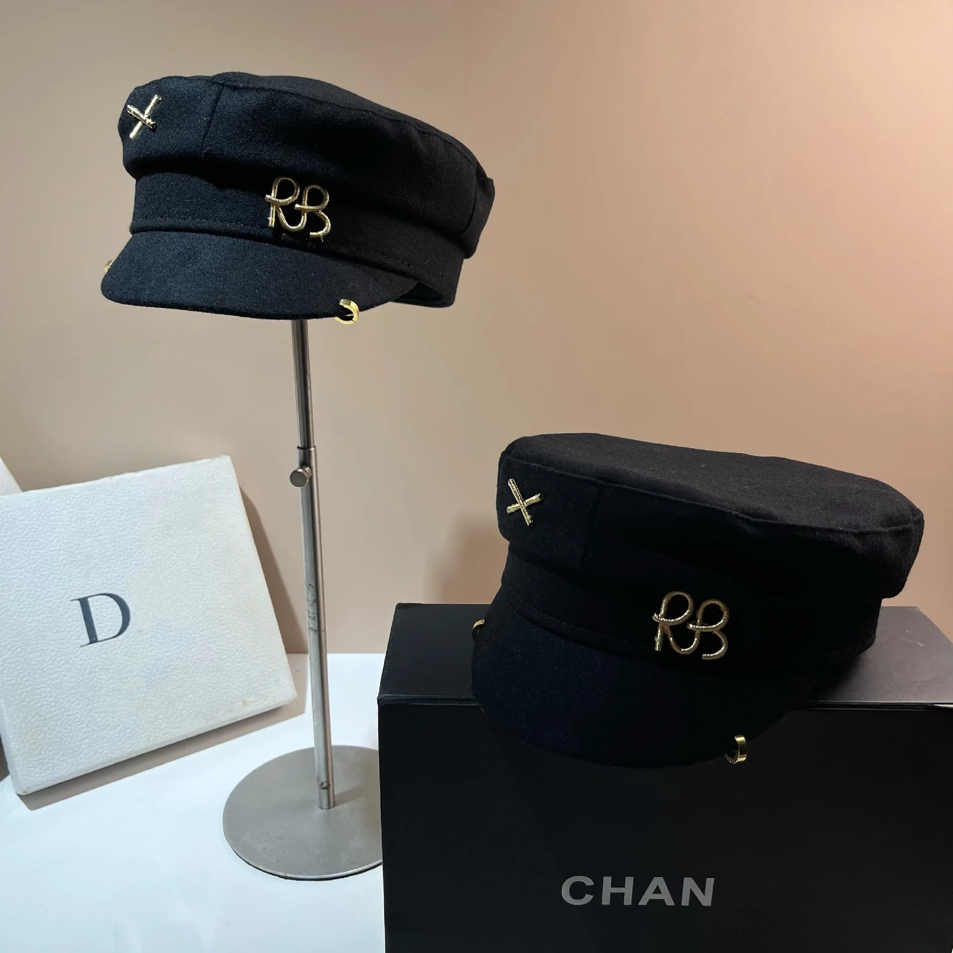 

Роскошные брендовые серьги RB, военная шляпа, зимние женские шерстяные кепки газетчика, кепка с плоским верхом, повседневные темно-синие шапки с козырьком Gorras