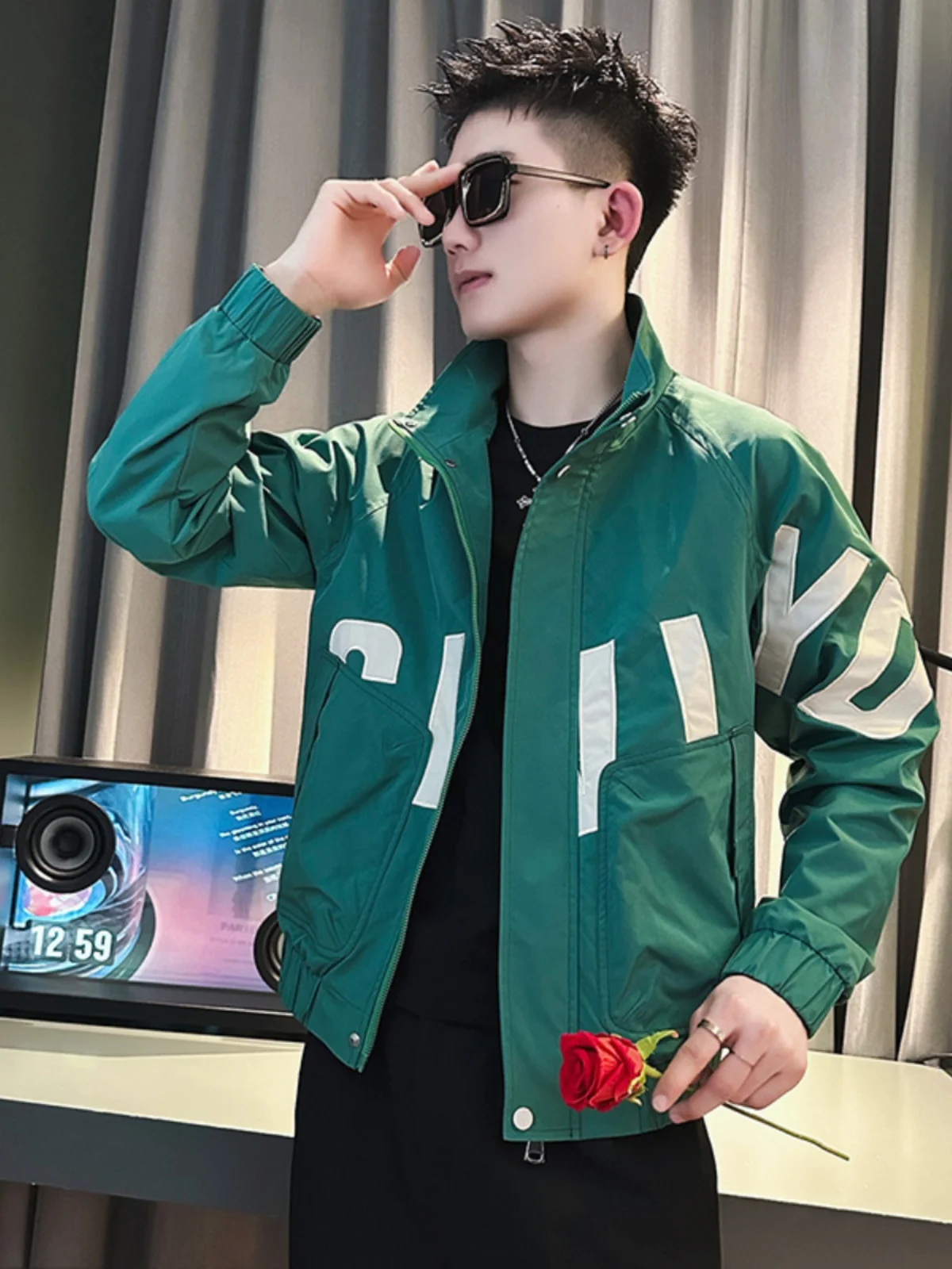 

Стильная мужская куртка с воротником-стойкой, осенне-зимняя, модная уличная одежда, полиэстер, длинный рукав, на молнии, приталенный крой, верхняя одежда