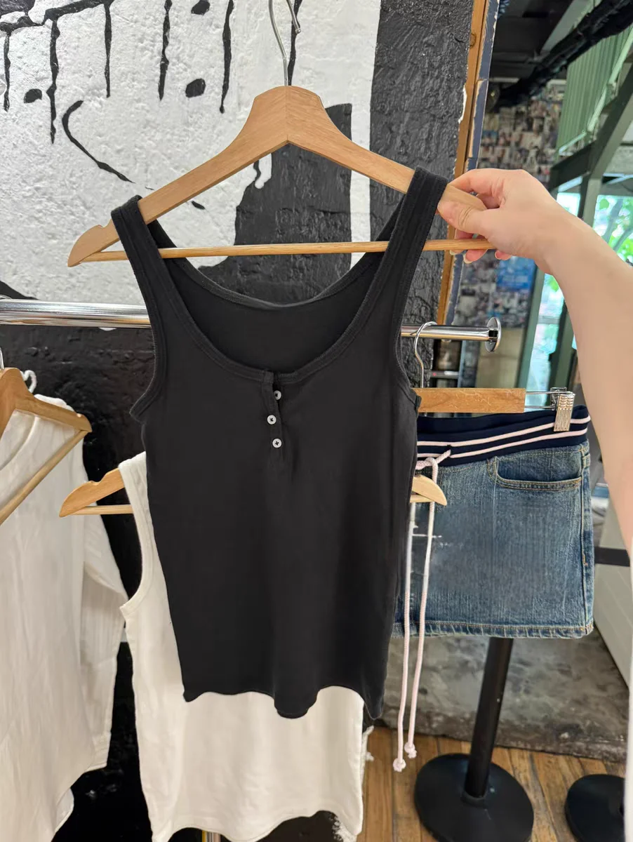 Slim Fit Women's Purple Six Button Camisole Tank Top Fashionable American Retro Style Inner Wear Cotton U-Neck Citywalk Suitable
