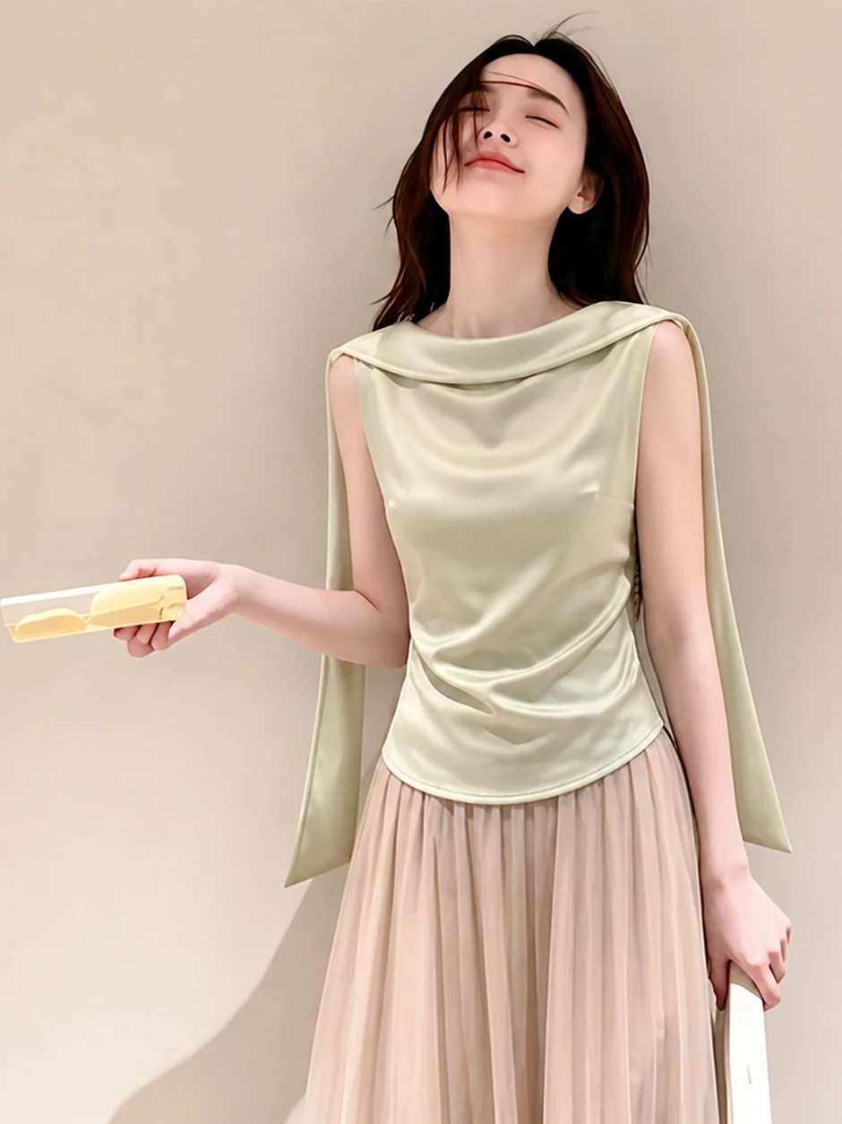 

Elegant Skin-friendly Sleeveless Vest Trendy Maturity Style Summer Fashionable Top Comfortable Silk Material round Neck Design