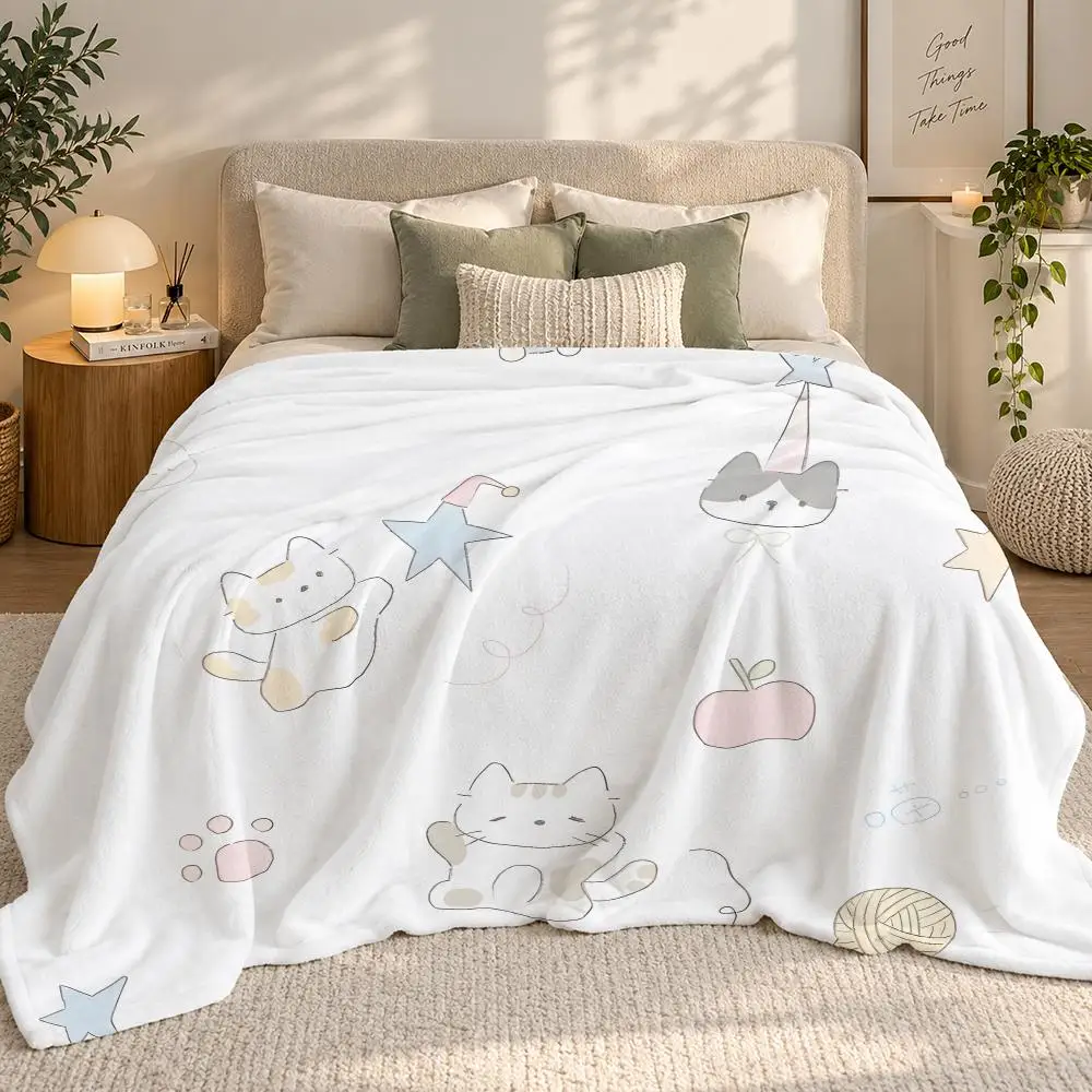 cute Cat Throw 240g flannel blanket, suitable for sofas, beds, offices, exquisite gift blankets