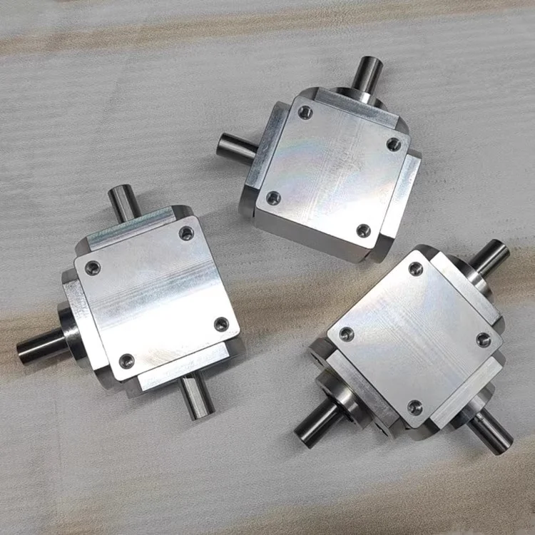 Small 1:1T type cross commutator shaft diameter 8 right-angle transmission transmission bevel tooth reduction gearbox rotation