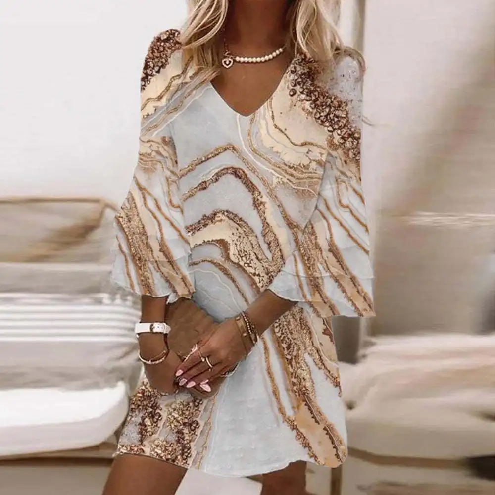 

2025 New Style Leisure Travel Commuting Elegant Dress Comfortable Loose Hot Selling Fresh Printed V-neck Short Women's Dress