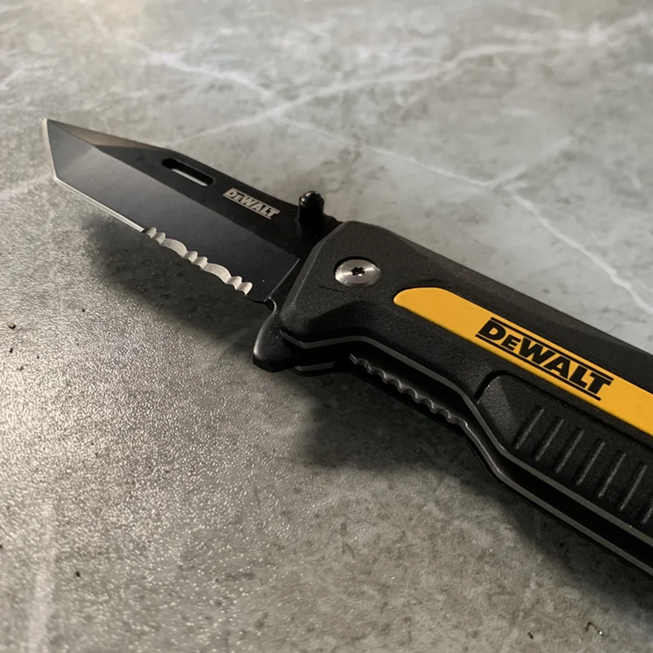 Dewalt DWHT10910 Pocket Knife With Ball-Bearing Assist Utility Knife Folding Knife Pipe Wood Cutter Tools DEWALT Hand Tools