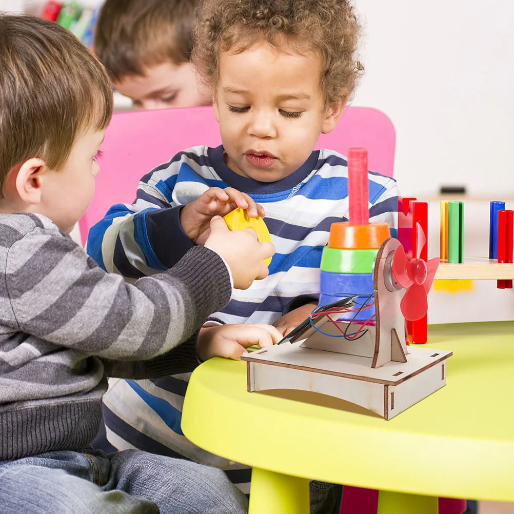 2 zestawy Pakiet materiałów wentylatora słonecznego Dzieci Drewniane wentylatory Projekt naukowy Rekwizyt Zabawka edukacyjna Zestaw eksperymentalny Model zasilany